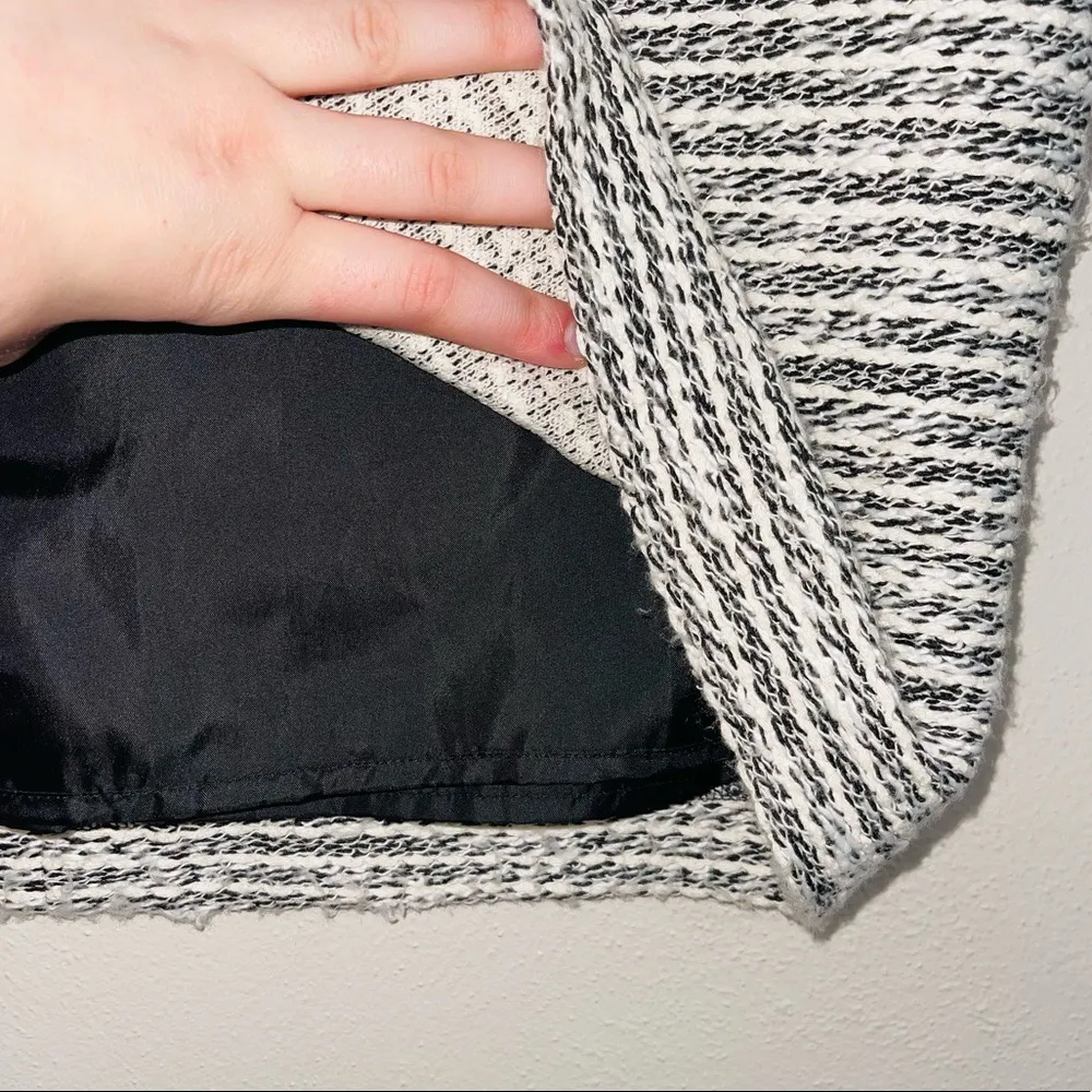 LOFT NWOT White & Black Tweed High Rise Fitted Skirt - Image 5