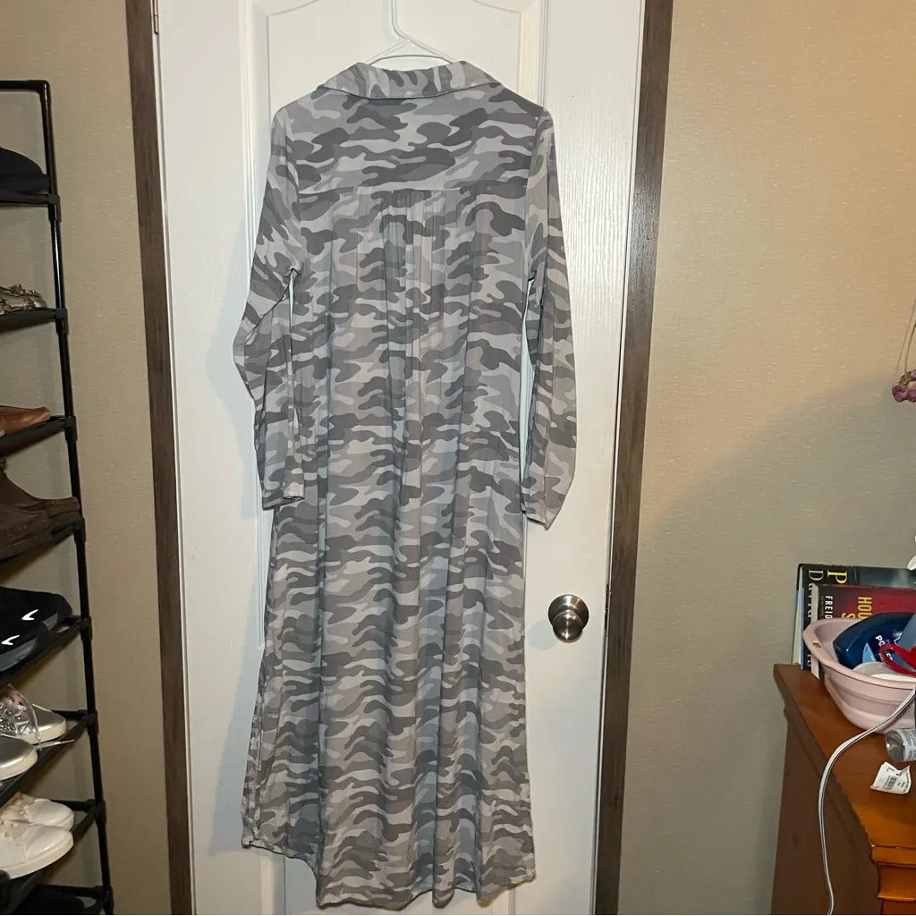 Savanna Jane Maxi Dress Duster Button Front Gray Camo Floral Embroidered Sz Sm - Image 3