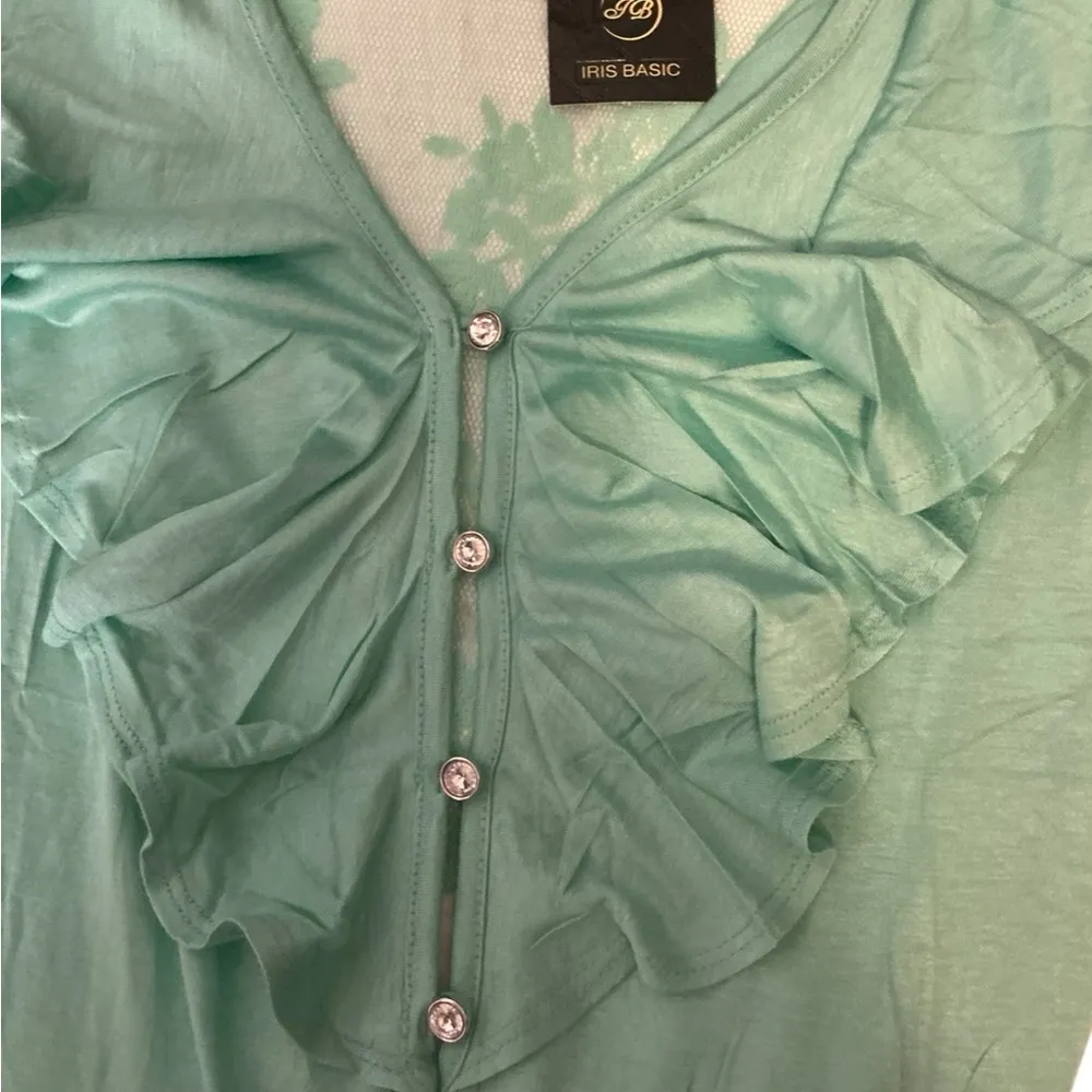 Iris basic  Green Sleeveless Ruffled Blouse - Image 4