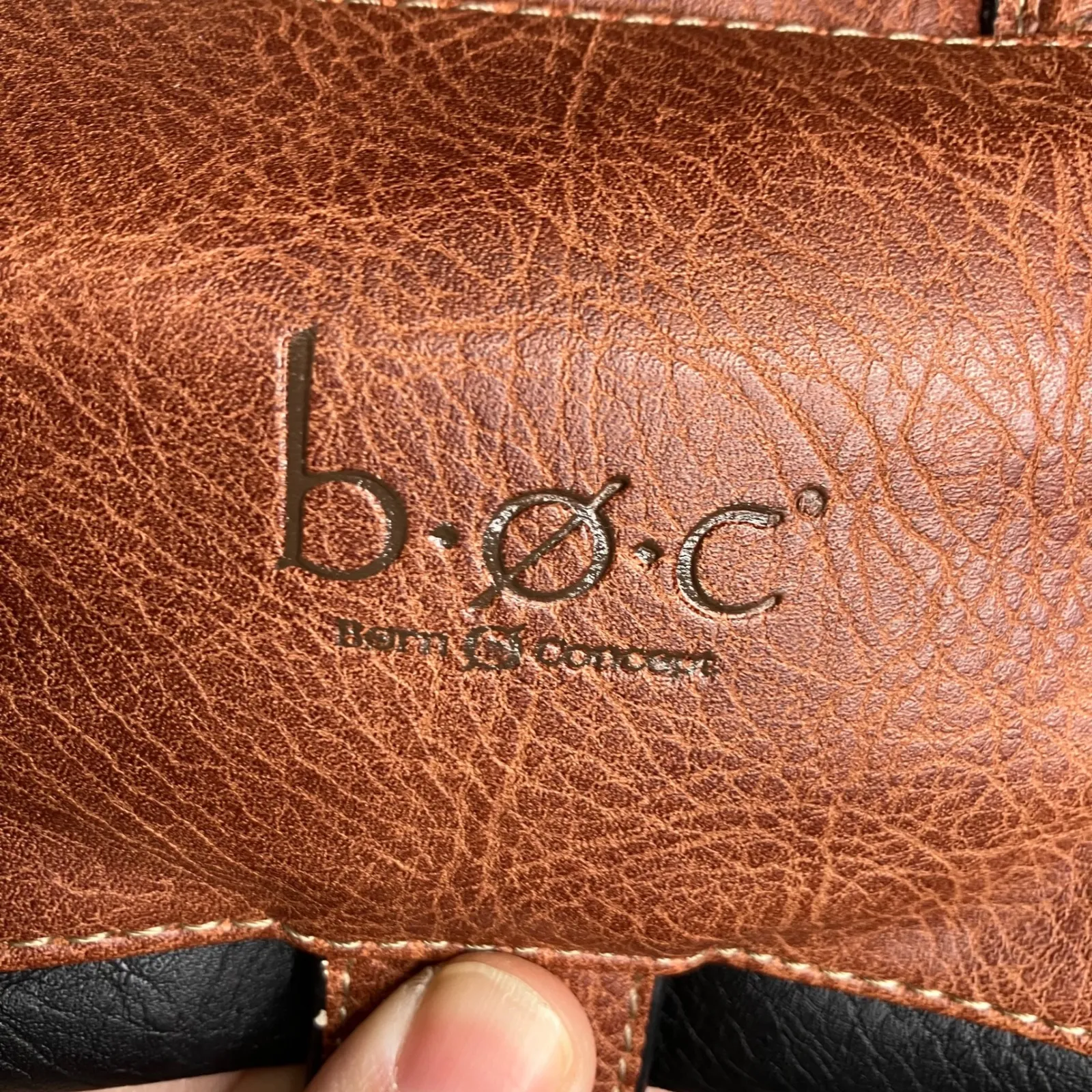 B.O.C. Creighton sling backpack black brown leather casual neutral classy - Image 9