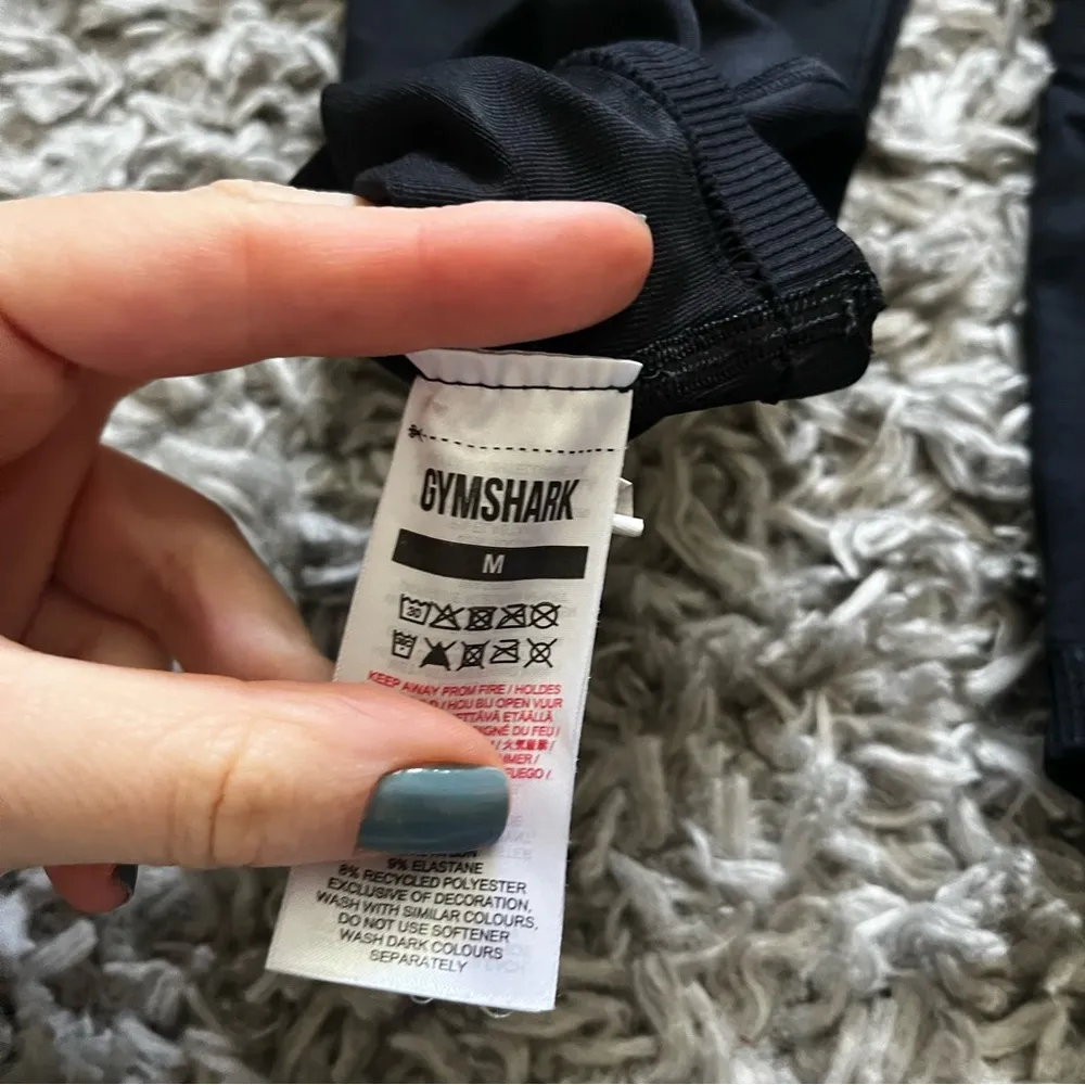 gymshark black leggings size medium - Image 2