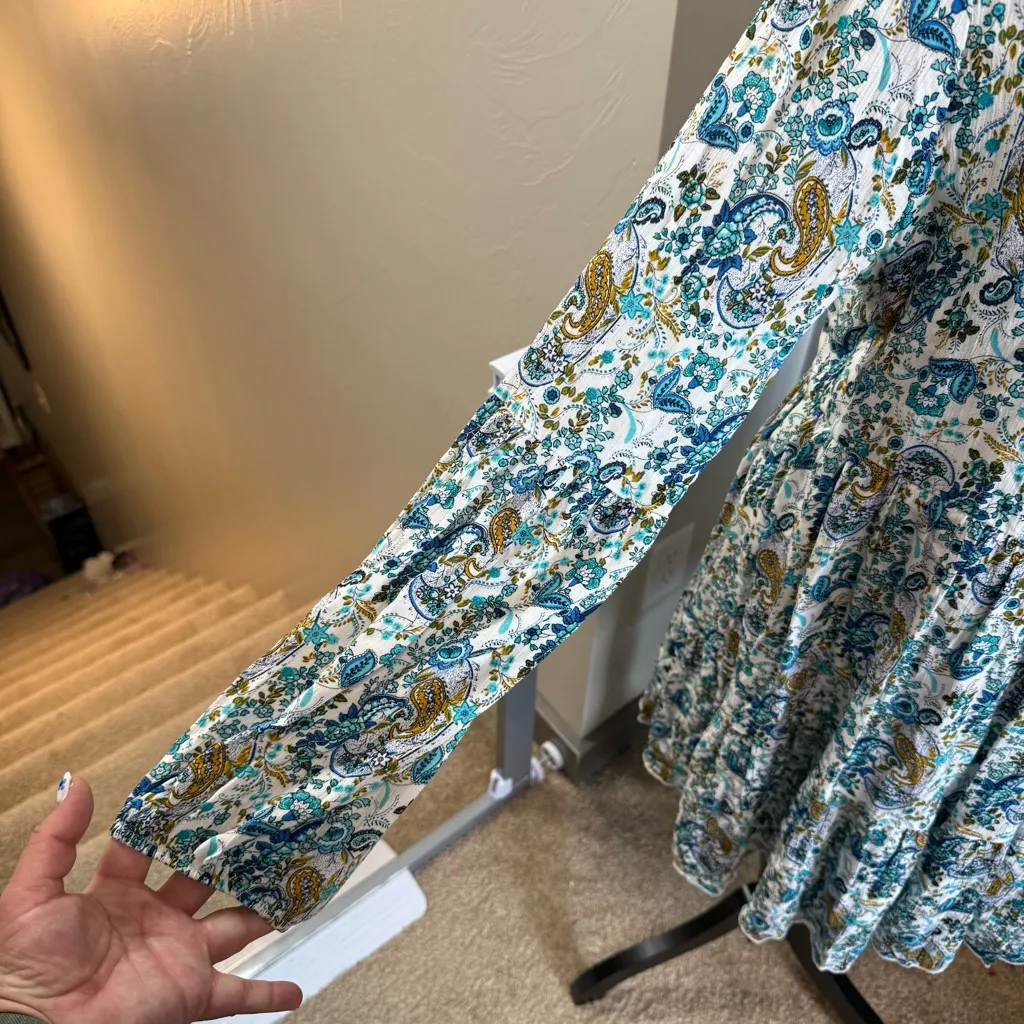 Altar'd State Long Sleeve Tiered Blue White Floral V-Neck Tie Dress Ruffle Flowy - Image 5