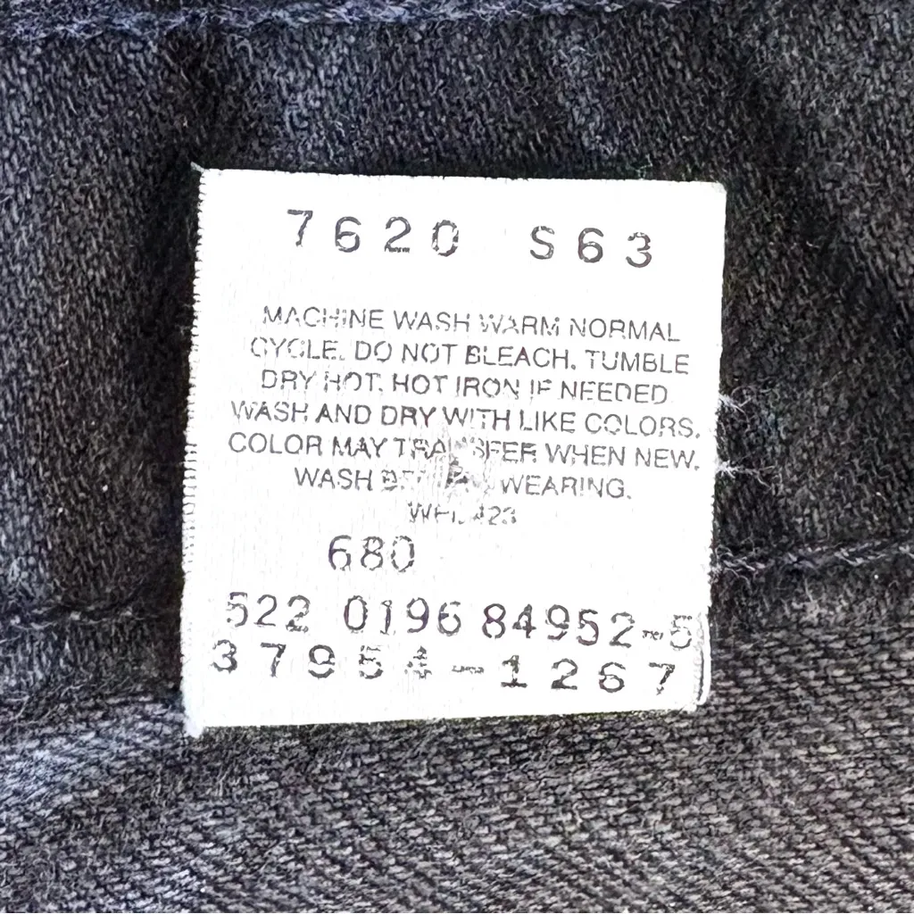 Vintage Levi’s Orange Tab 90s 954 High Waisted Cuffed Hem Denim Shorts in Black - Image 9