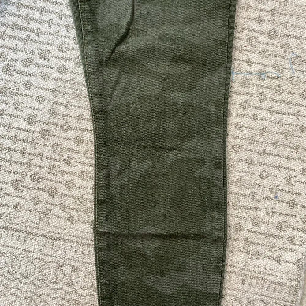 Social Sanctuary camo Jeans | 26” - Image 2