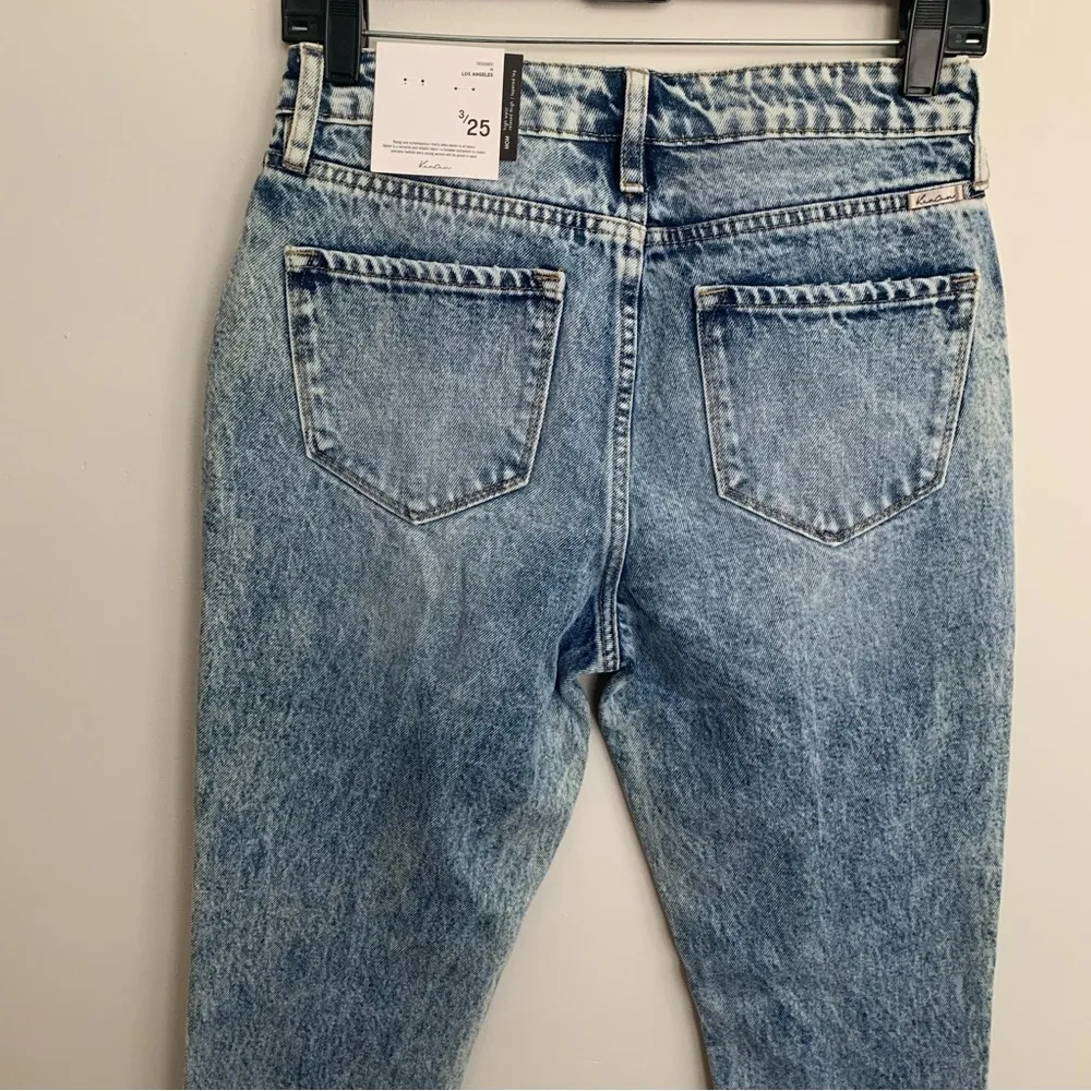 NWT KanCan High Waist Relaxed Thigh Raw Hem Acid Wash Mom Jeans Size 3/25 - Image 7