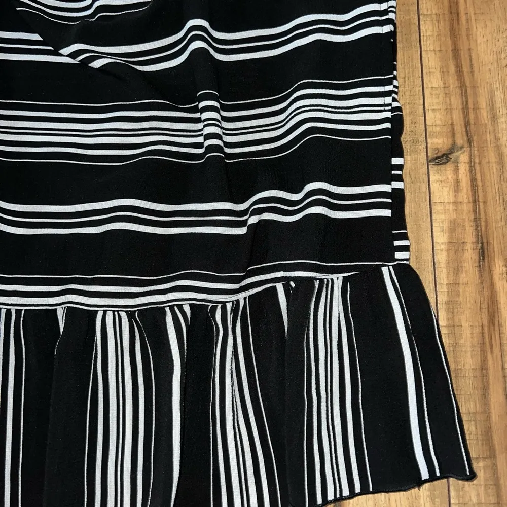Striped dress Size M - Image 2