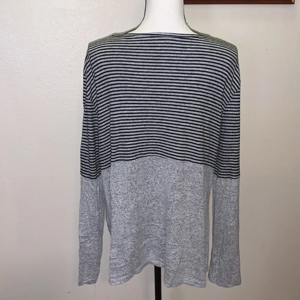 Pink Clover gray striped bottom tie blouse - Image 5