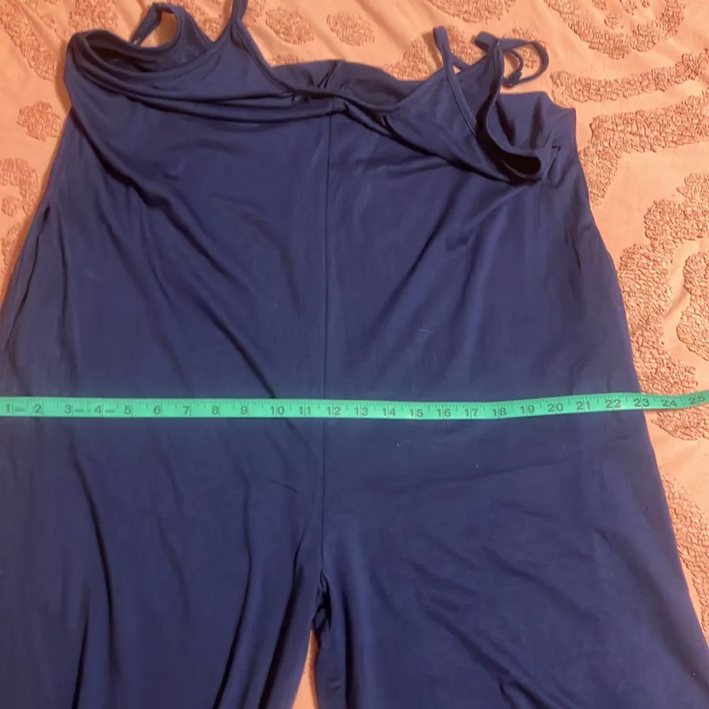 None Size large, jumper. - Image 3