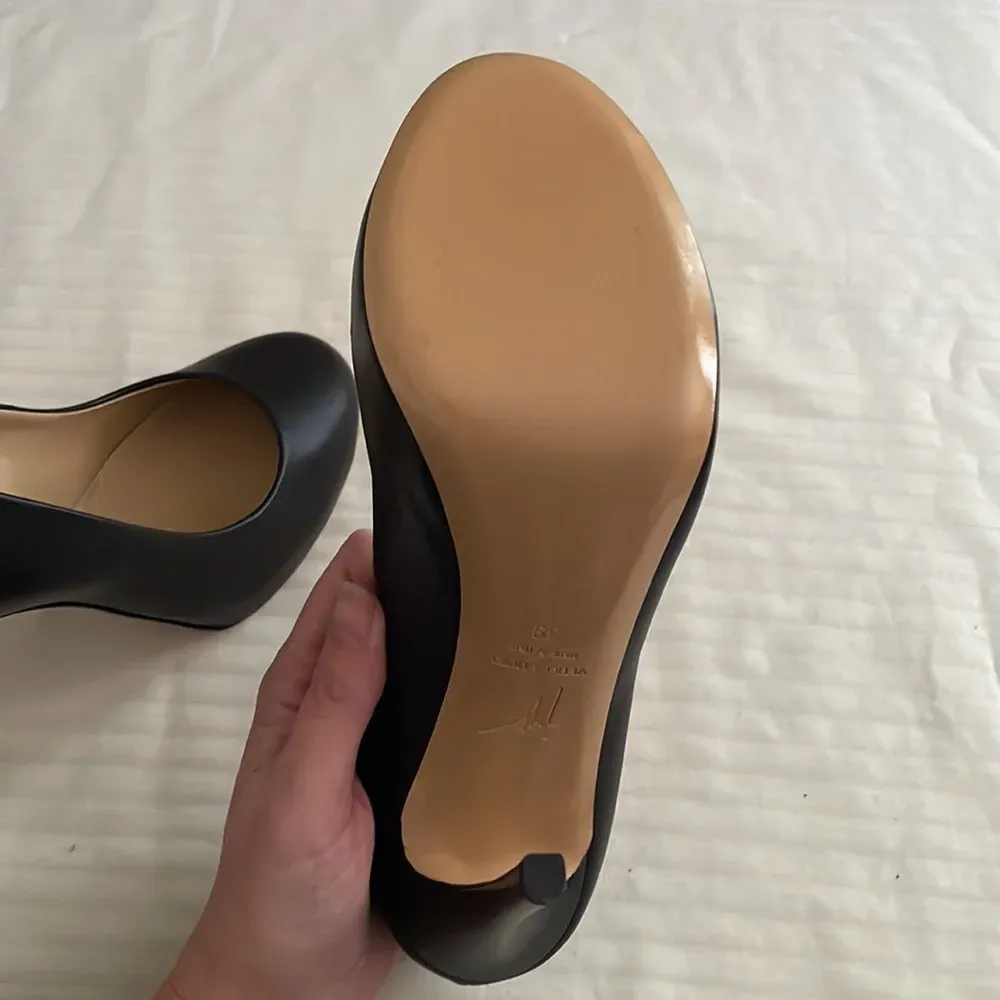 Giuseppe Zanotti Leather Pumps Heels Black Stiletto size 39 US 9 Classic NWOB - Image 7