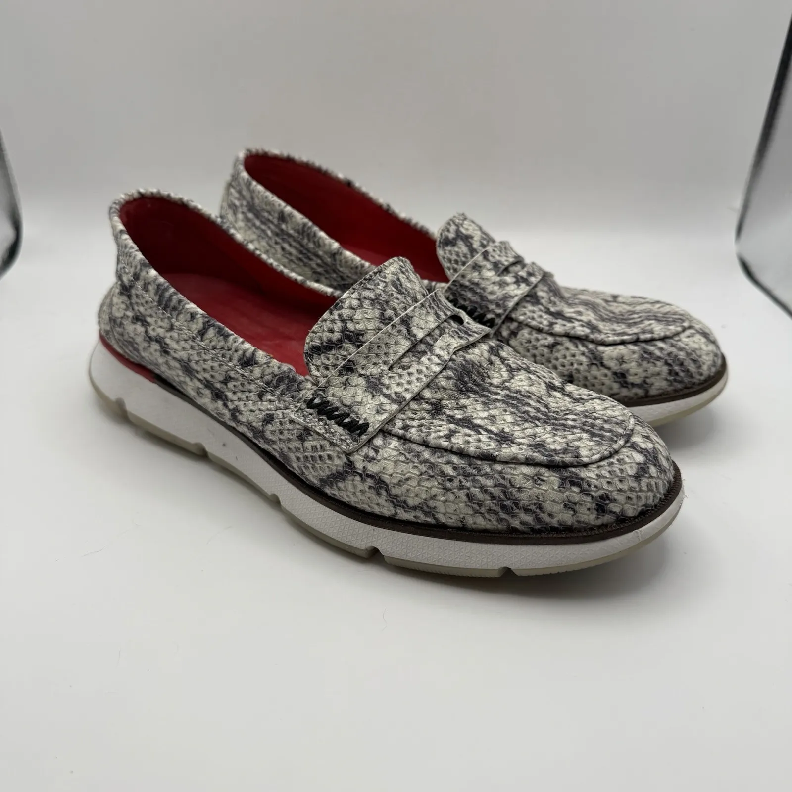 Cole Haan Zerogrand Black White Snakeskin Penny Loafer Women's Sz 8 B - Image 3