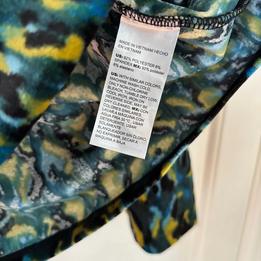 Chico's Size 3 Velvet Puff Sleeve Blouse Bright Multicolor Animal Print Chico XL - Image 5