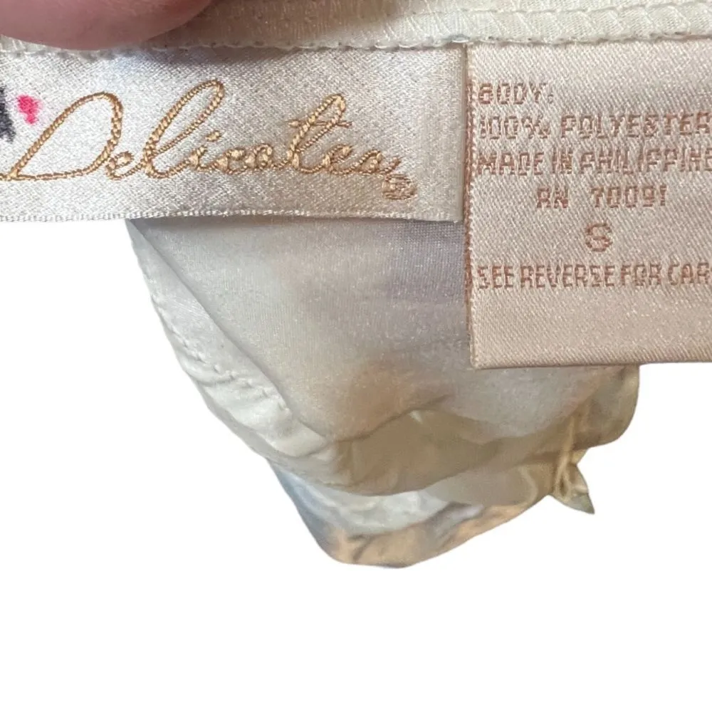Vintage Delicatea Negligee‎ - Image 6