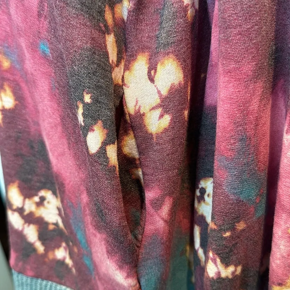 White Birch  Medium Fuchsia Tie Dye V-Neck Pullover Sweater - Image 6