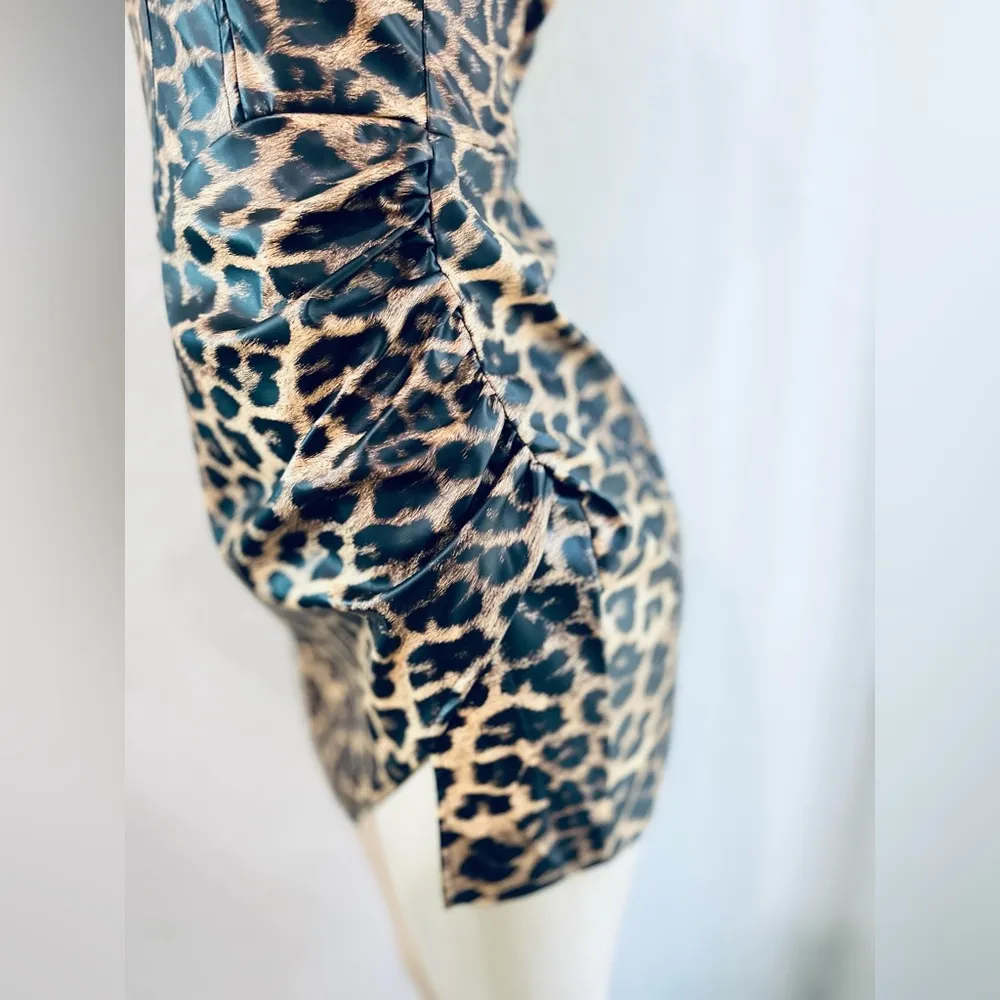 ASOS Leopard Print Corset Seamed Mini Dress size 6 Us new super cute dress - Image 4