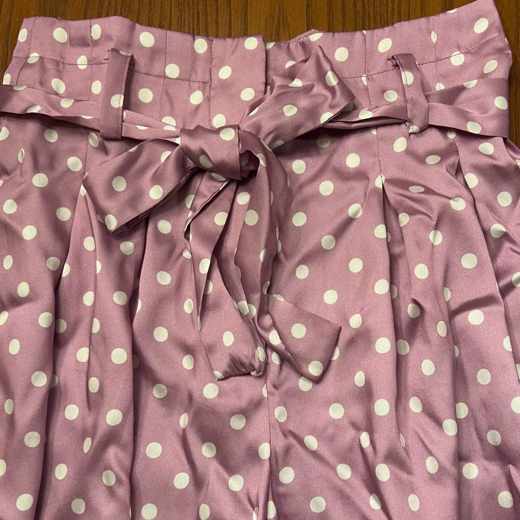 ZARA Lilac & White Polka Dot High Waisted Flowy Satin Belted Paperbag Shorts XS‎ - Image 9