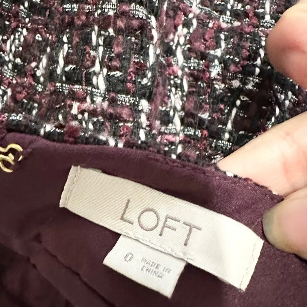 Ann Taylor LOFT Boucle Pocket Shift Skirt Size 0 Classic Plum - Image 6