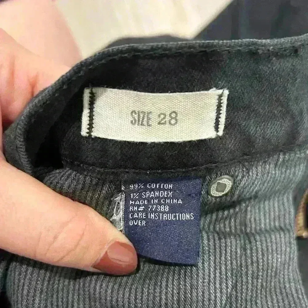 Madewell Black Denim Jean Shorts Cotton Mid Rise Cutoffs 2” Inseam Size 28 - Image 3