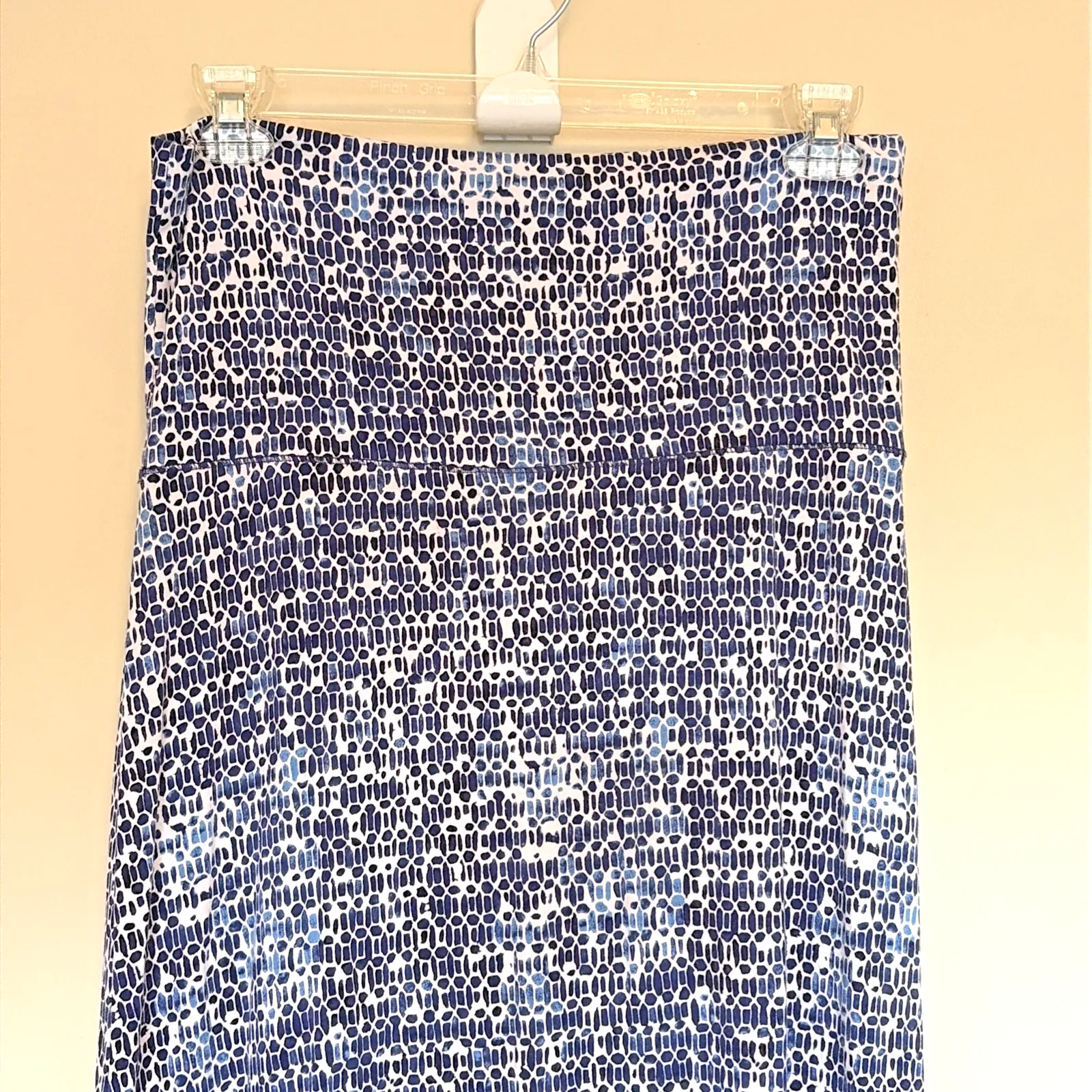 Cynthia‎ Rowley White/Blue Geometric Casual Stretch Foldover Waist Skirt Large - Image 3