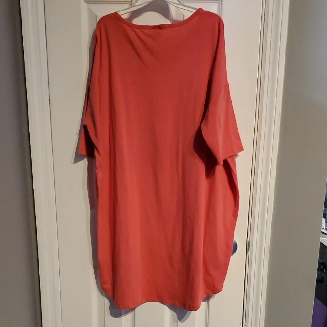 🐻  LuLaRoe Irma Coral Casual Top - Image 4