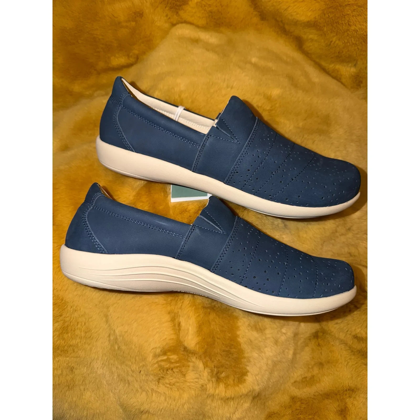 Waco Shoe Co Ridgeway Picasso Women's Blue Perforated Slip On Loafer Shoes 12D Size 12 - Image 2