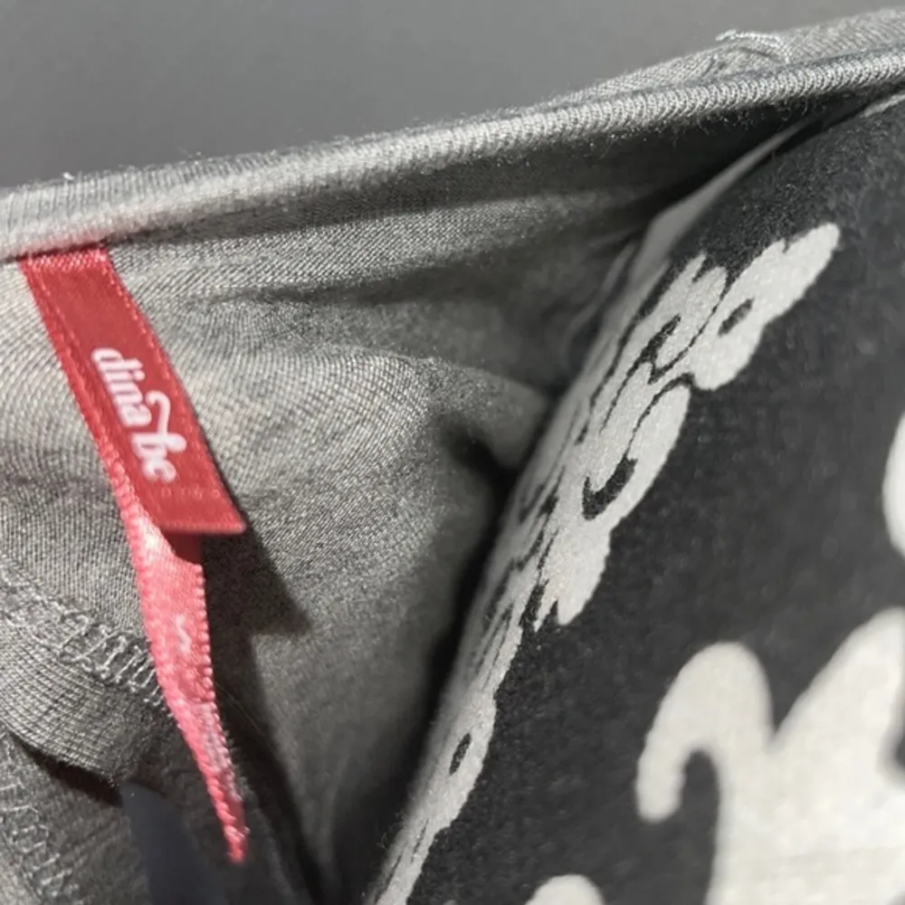 Dina Be Gray Open Back Super Soft Strechable Tank Top Size Small Muscle Tee. - Image 48