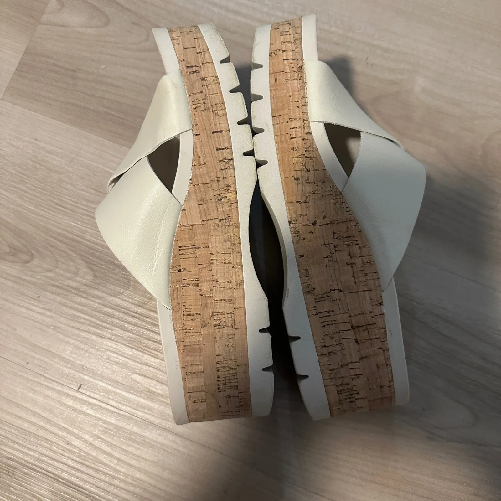 Reef 7 Cushion Vista Sandals Slides Ivory White Criss Cross Buckle Cork Platform - Image 6