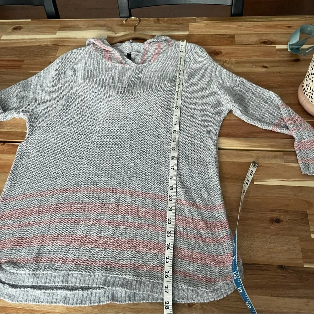 Y2K Grey Striped Hoodie Sweater Size L - Image 5