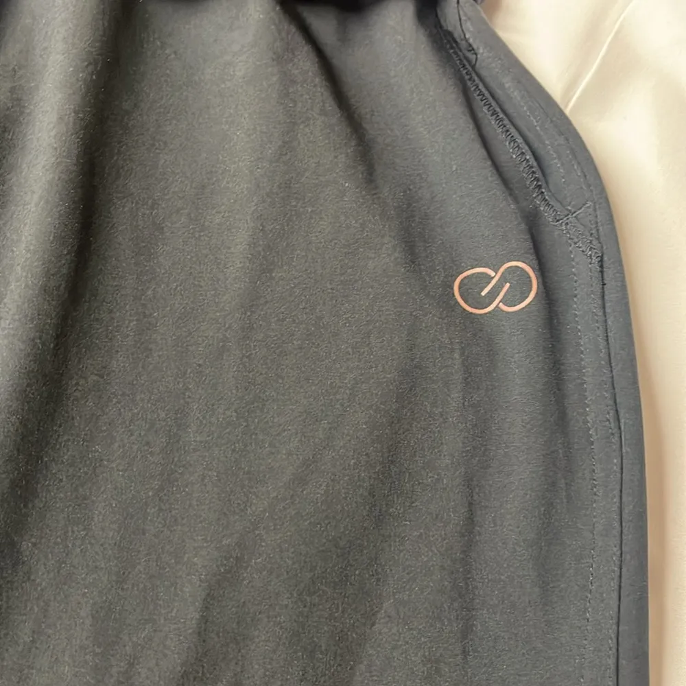 Calia by Carrie Underwood - Image 2