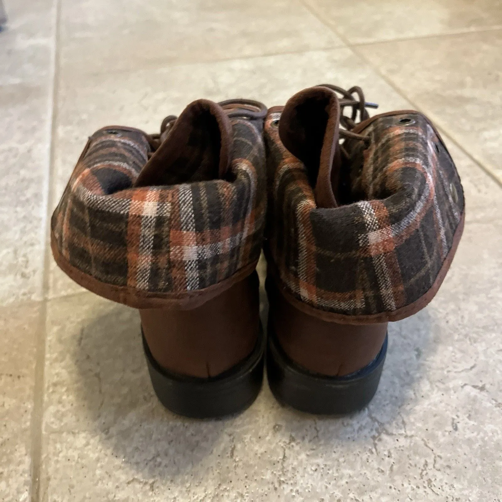Arizona Jeans Co. Yolanda Woman's Size 9 Brown w Plaid Fold Over Snap Boots - Image 3
