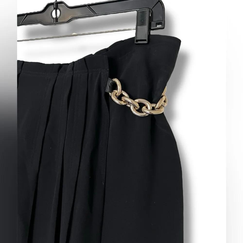 Burberry Silk Pleated Skirt with Chain Detail - Image 2