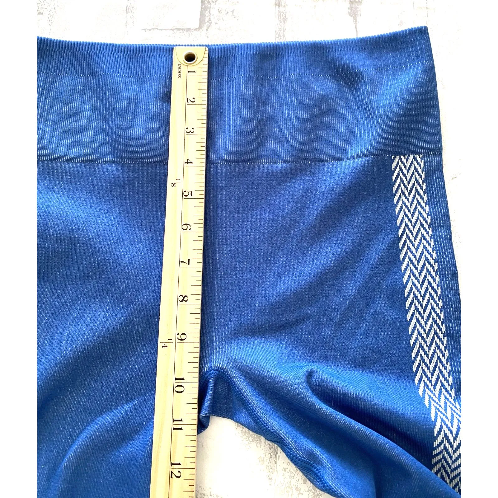 Fabletics High Waisted Blue White Seamless Check Light Compression Legging Sz M - Image 6