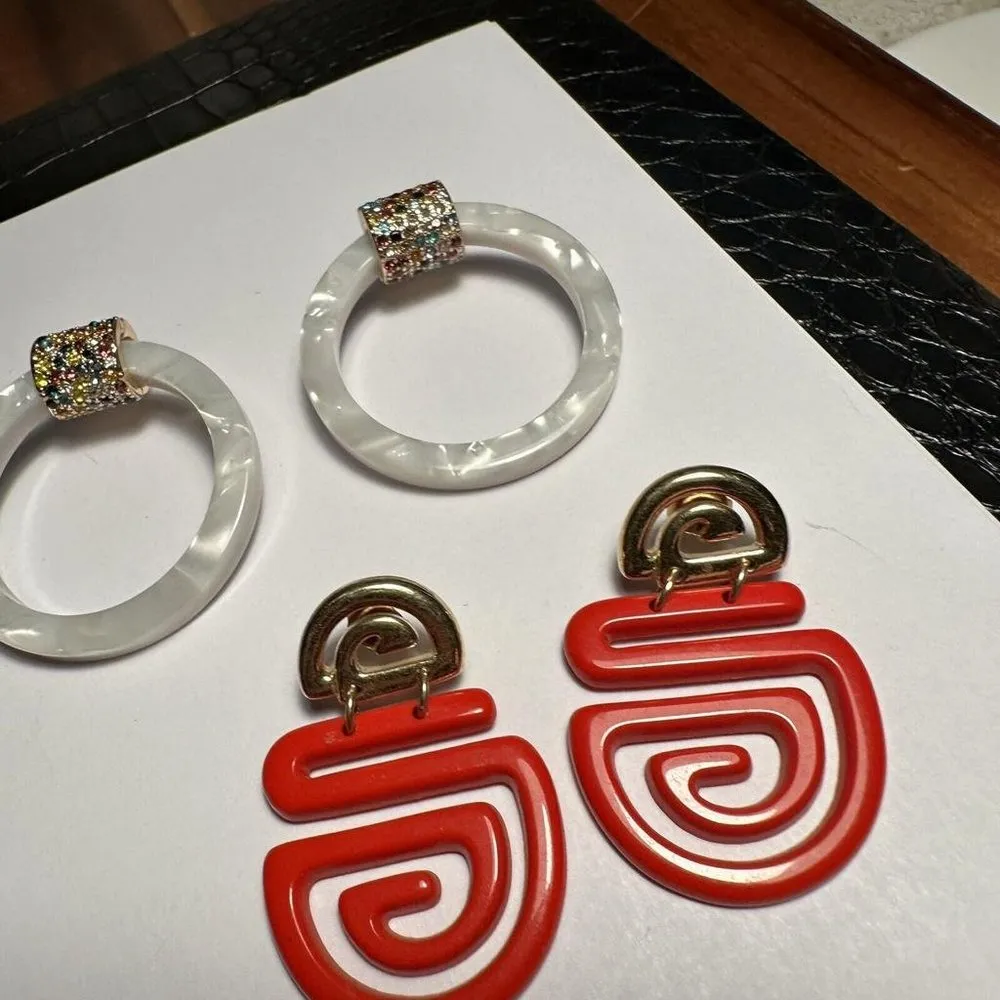 Lot Of 2 Statement Gold Tone Earrings / 2 Avon / 1 Sugar fix - Image 3