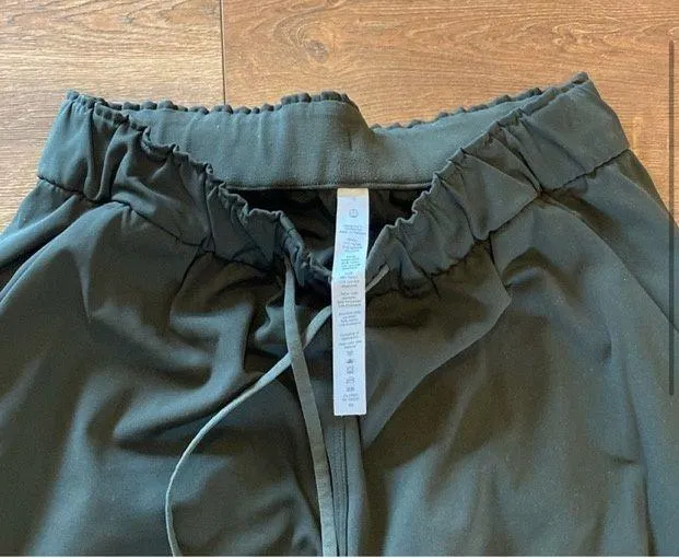 Lululemon Pants Women's Small Green Stretch High Rise Joggers Full Length - Image 3