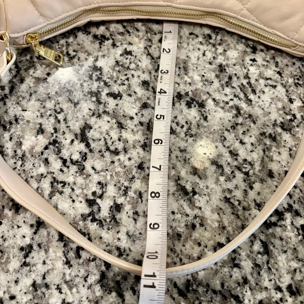 Steve Madden Quilted Beige Shoulder Bag – Gold Hardware - Image 14