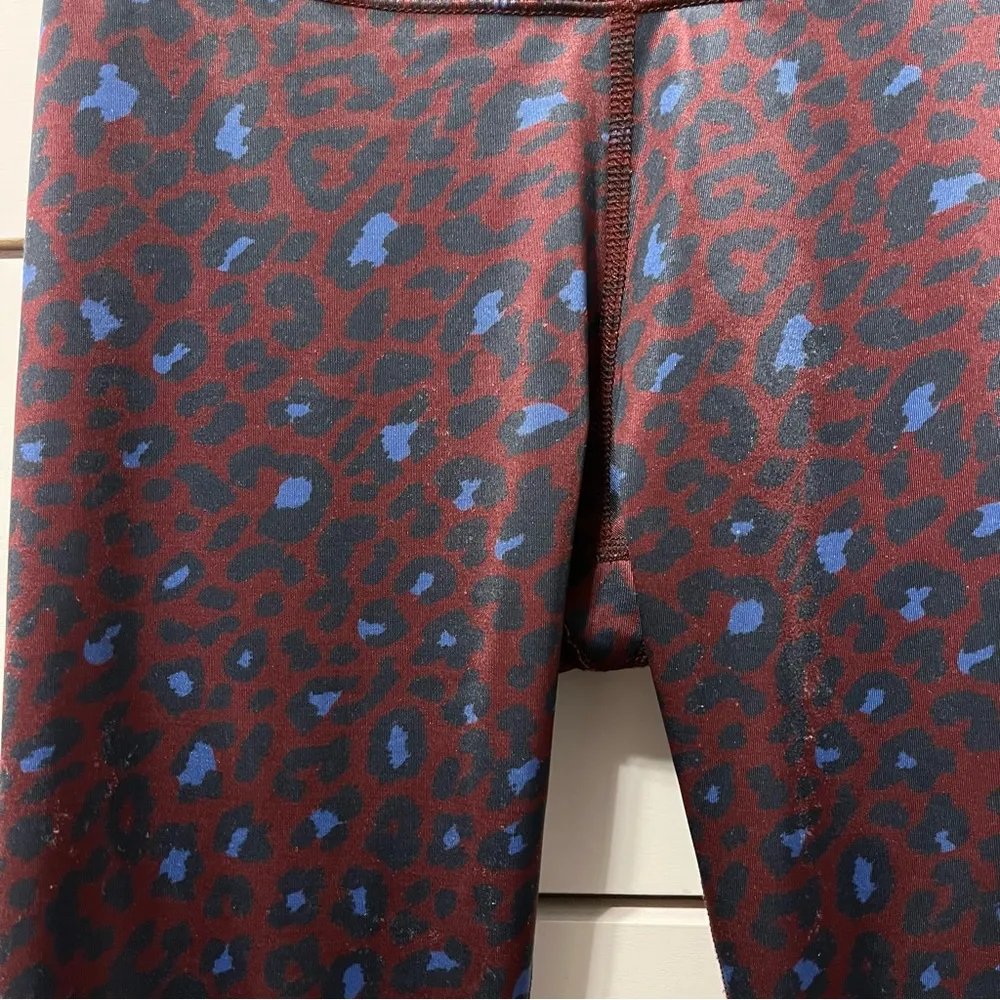 Beyond Yoga X Barre 3 Leopard Leggings - Image 5