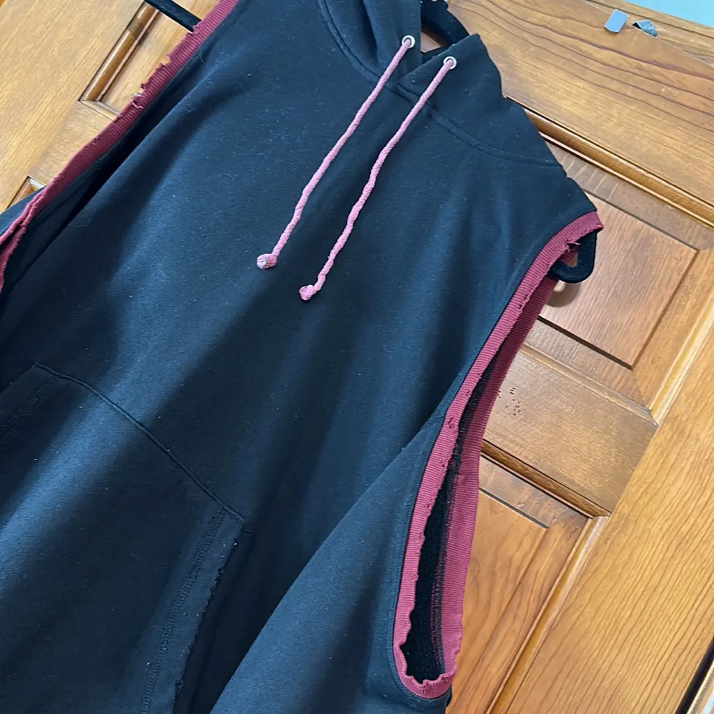LF open shoulder hoodie - Image 2