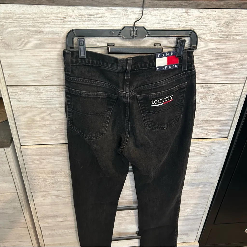 VINTAGE Tommy Hilfiger Black Jeans 7 x 32 Stretch Logo Spell Out Pocket Y2k - Image 2