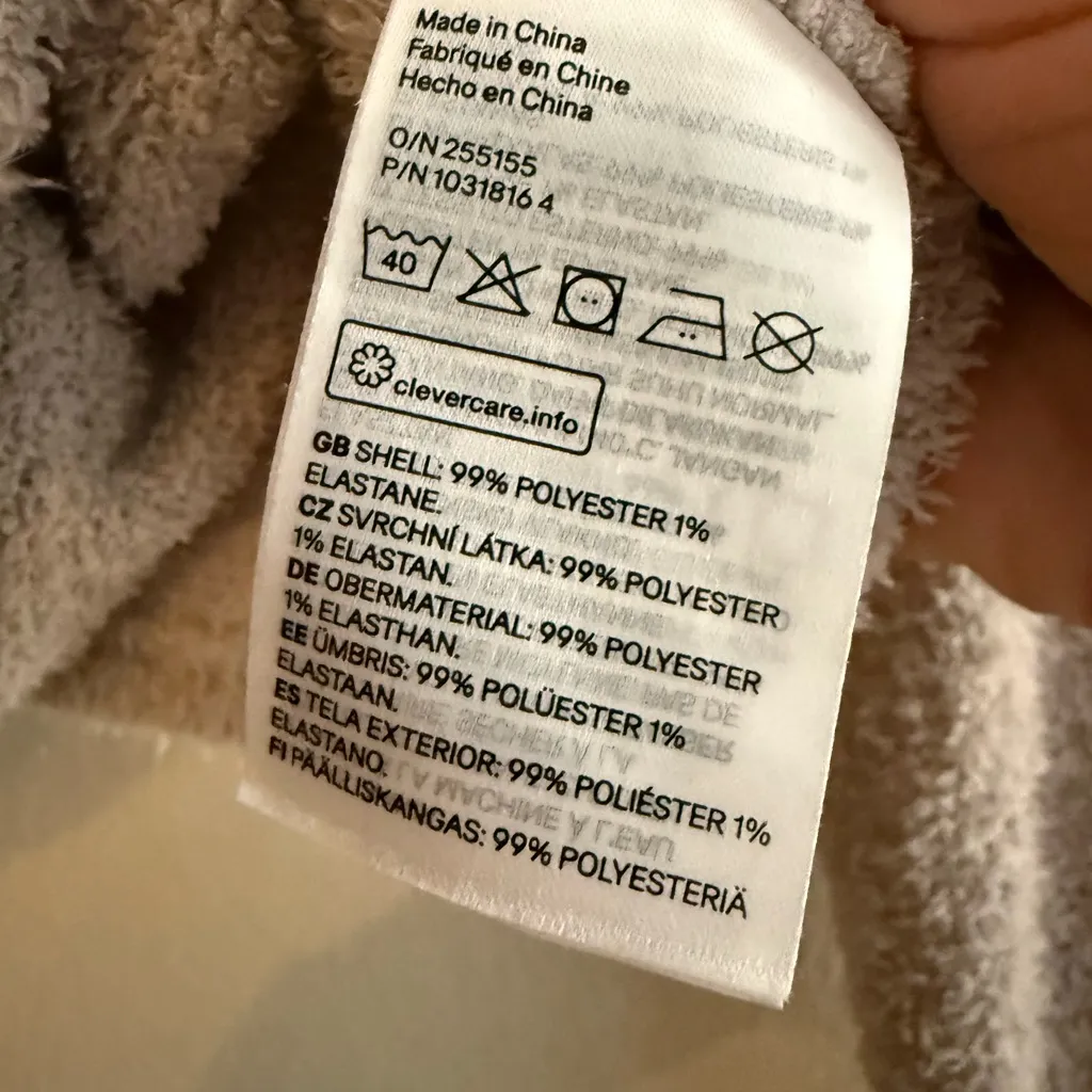 H&M Cropped Wrap Sweater - Image 5