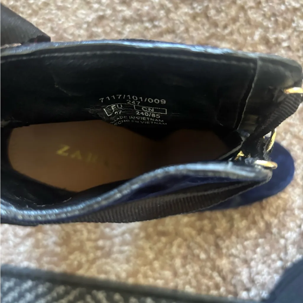 Zara Navy Velvet Ankle Boots with Ribbon Detail - Image 8