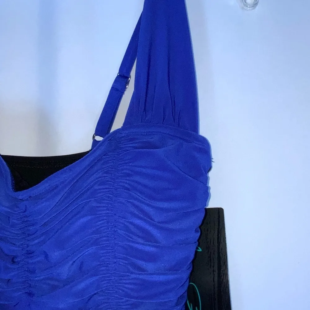 NWT Aqua Green Sapphire Blue & Black Runched One Piece Modest Swimsuit Small - Image 3