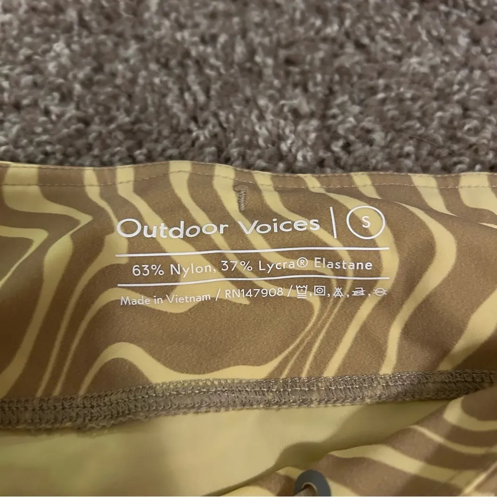 Outdoor Voices SuperForm™ 7/8 Leggings - Image 7