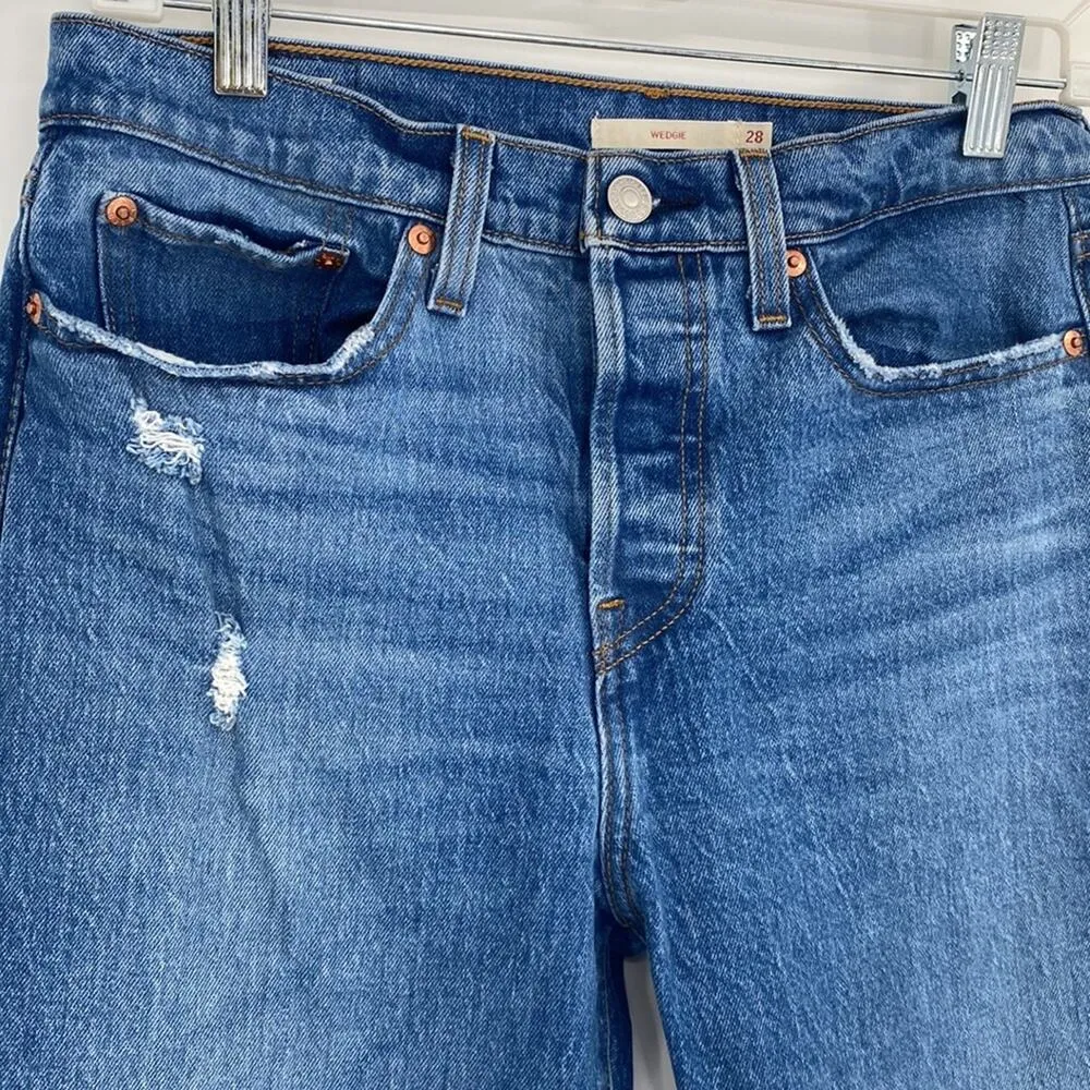 Levi's Wedgie Straight Leg Button Fly Jeans Size 28 - Image 2