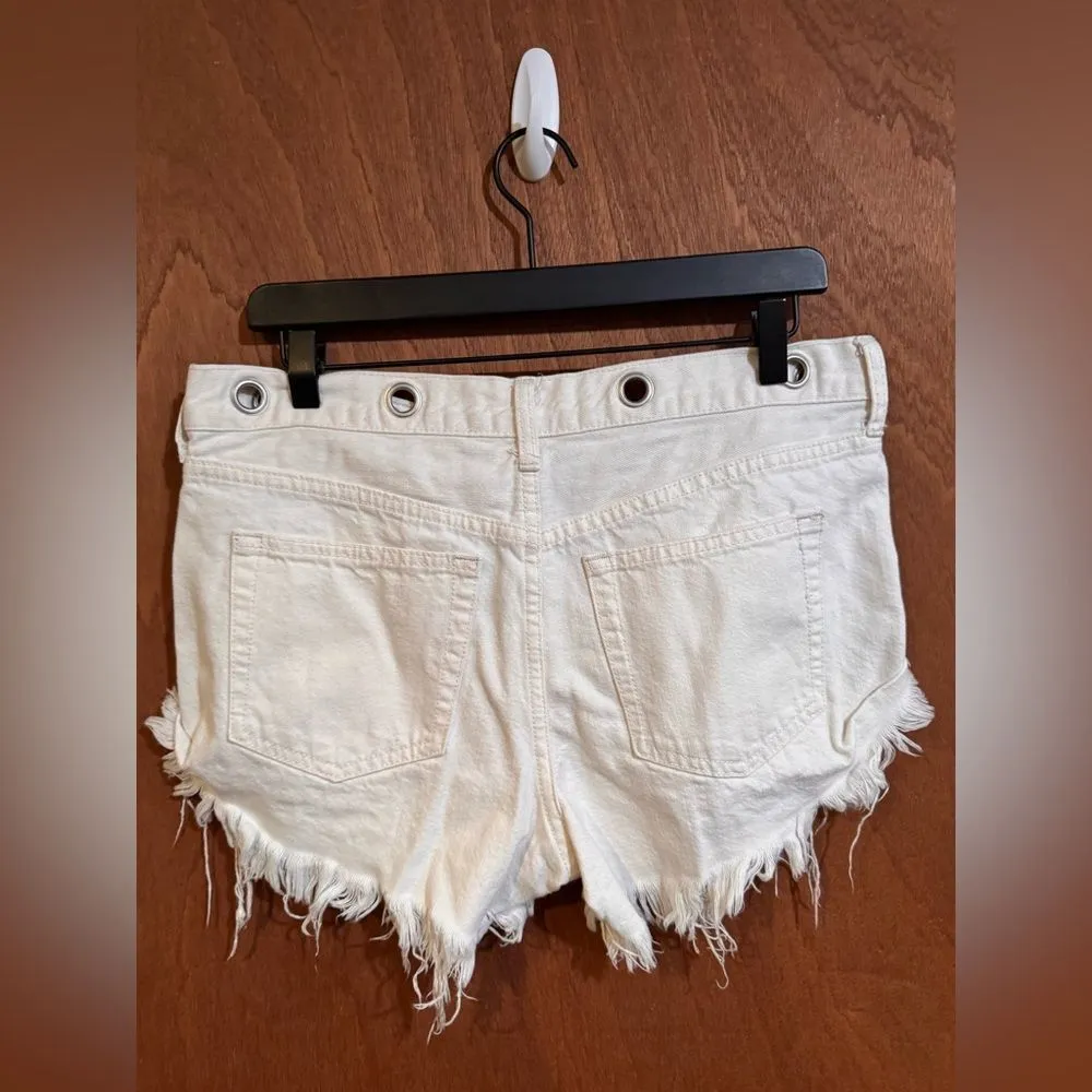We the Free White Distressed Cut off Jean shorts size 28 - Image 3
