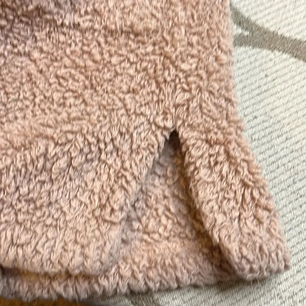 Natori Teddy plush fuzzy pink blush front pockets short robe, *missing belt* - Image 16