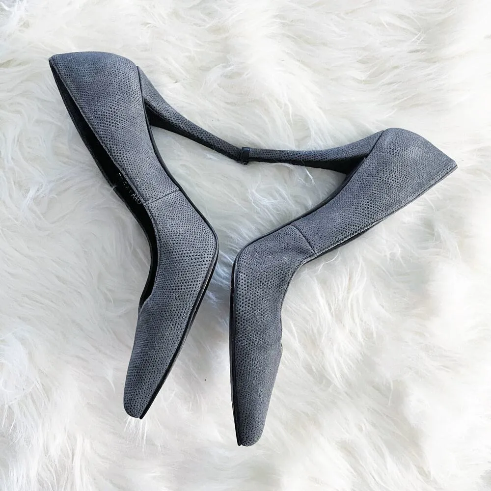 Stuart Weitzman Curvia Gray Beaded Leather Pump - Image 5