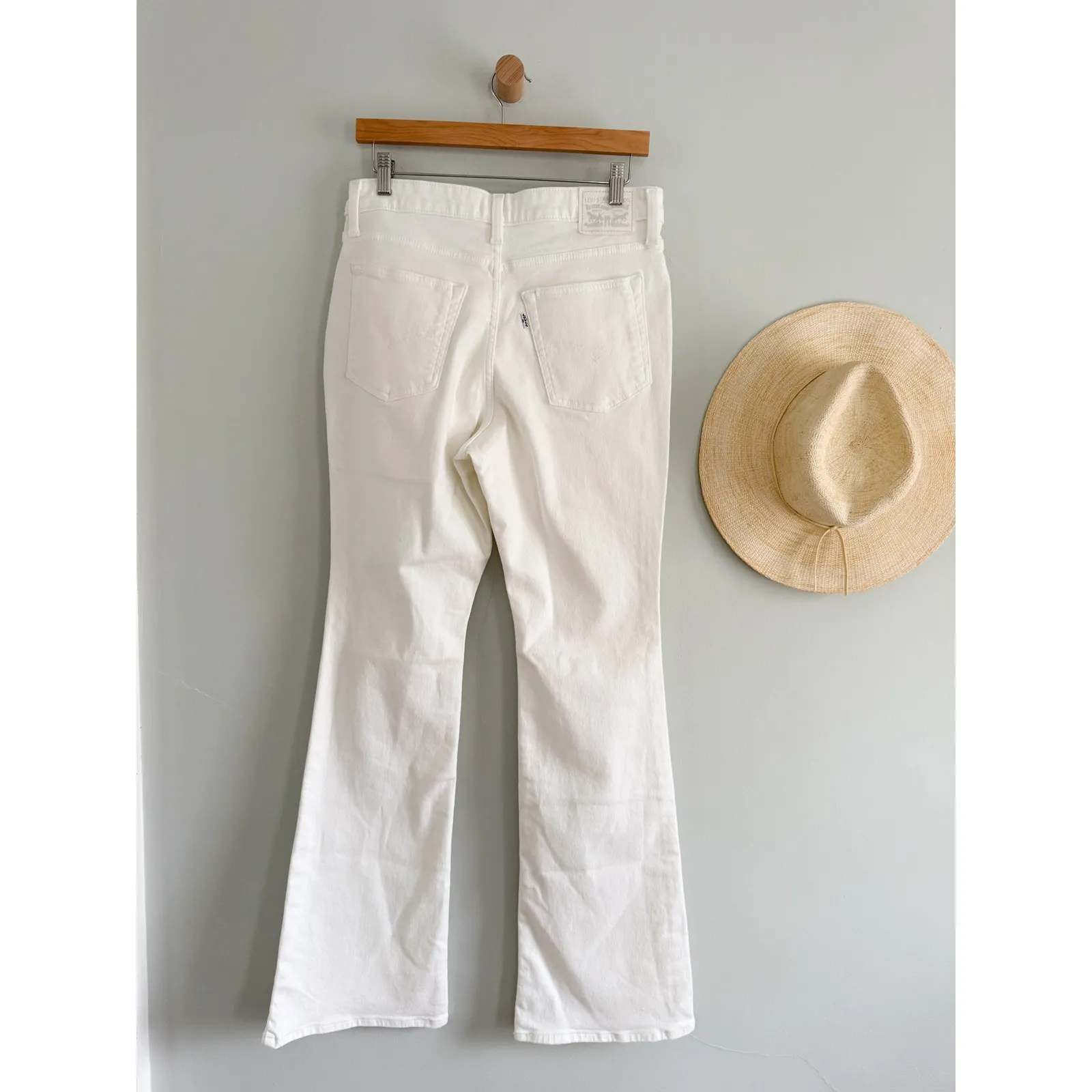 Levi's | 726 High Rise Flare Women's Jeans in Soft Clean White | Sz 30 - Image 7