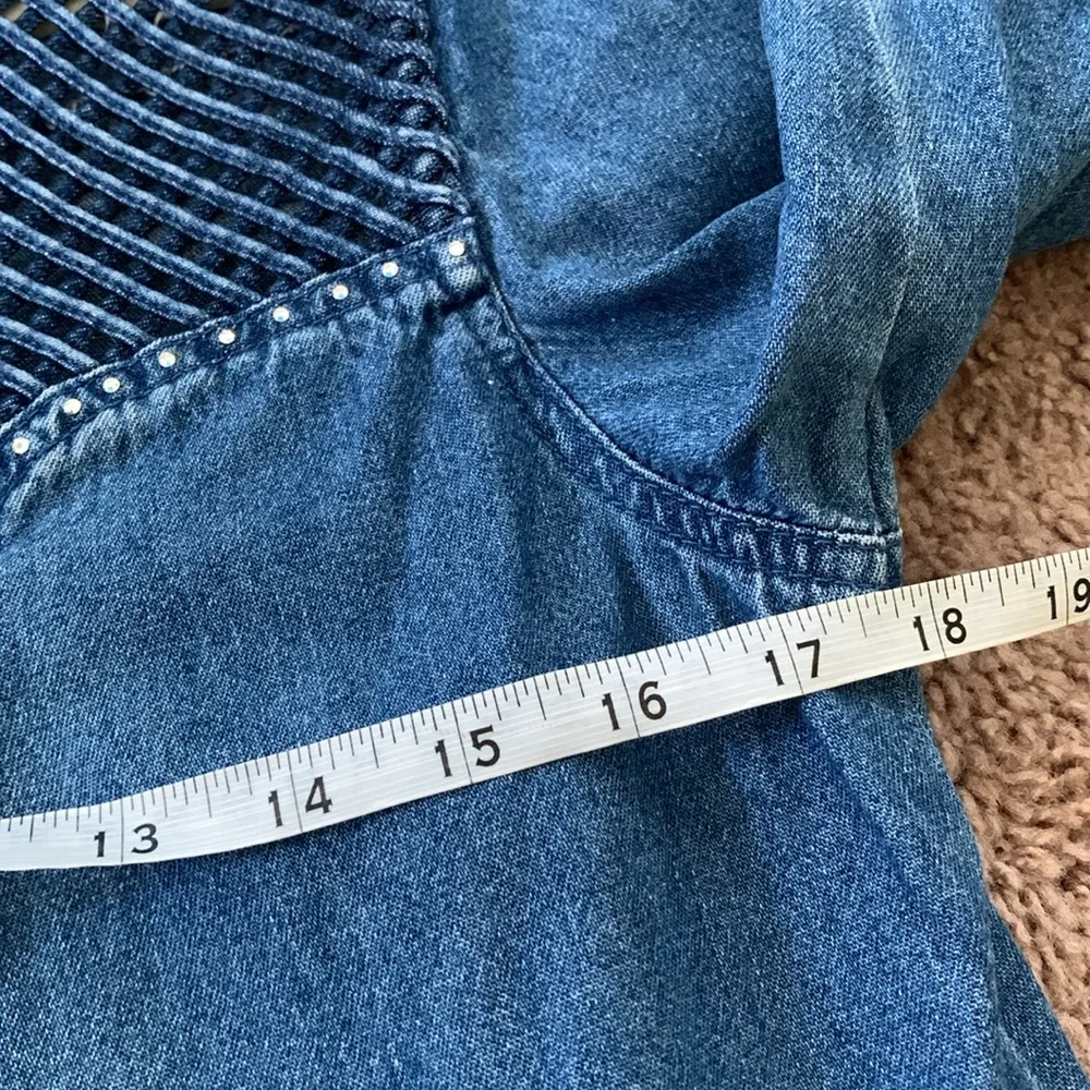 Rhinestone Cowgirl Studded Lattice Denim Chambray Western Shirt Blue - Image 10