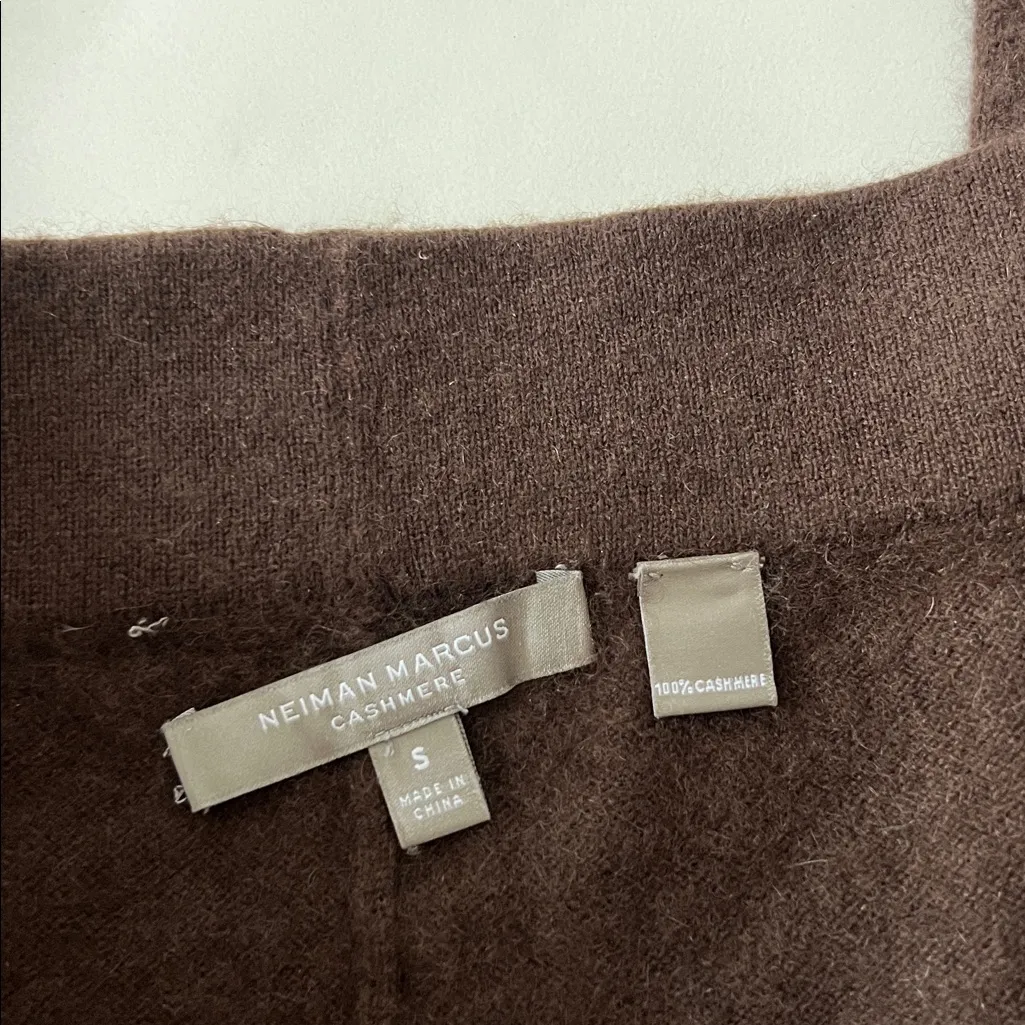 Neiman Marcus Cashmere 100% Cashmere Brown Pull On Pants Small $250 - Image 6