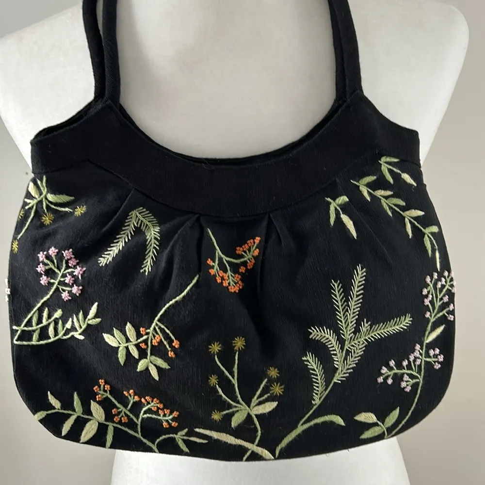 Black Fabric Floral Embroidered Shoulder Bag - Image 3