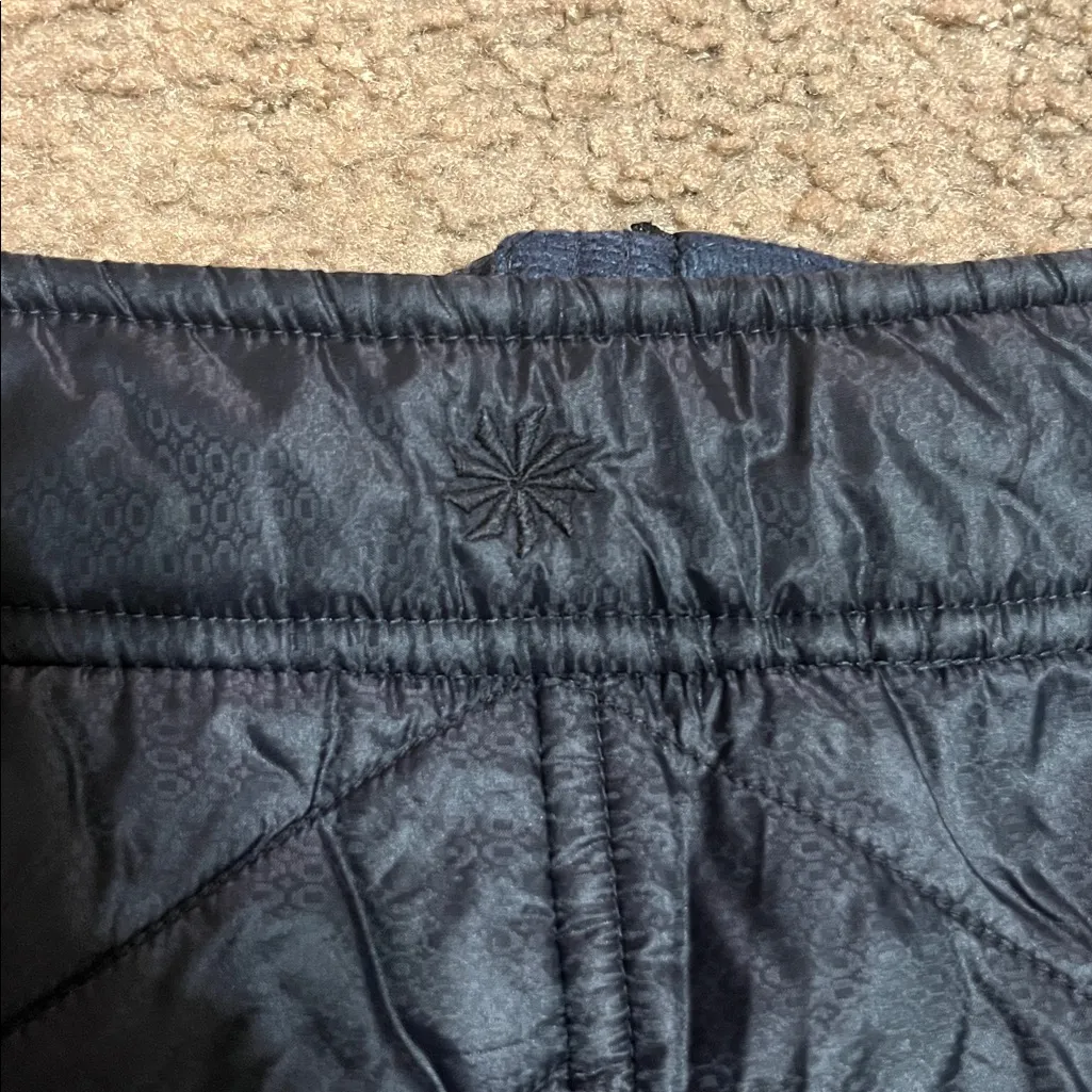 Athleta‎ Toasty Buns Primaloft Quilted Mini Puffer Skirt Black 6 - Image 8